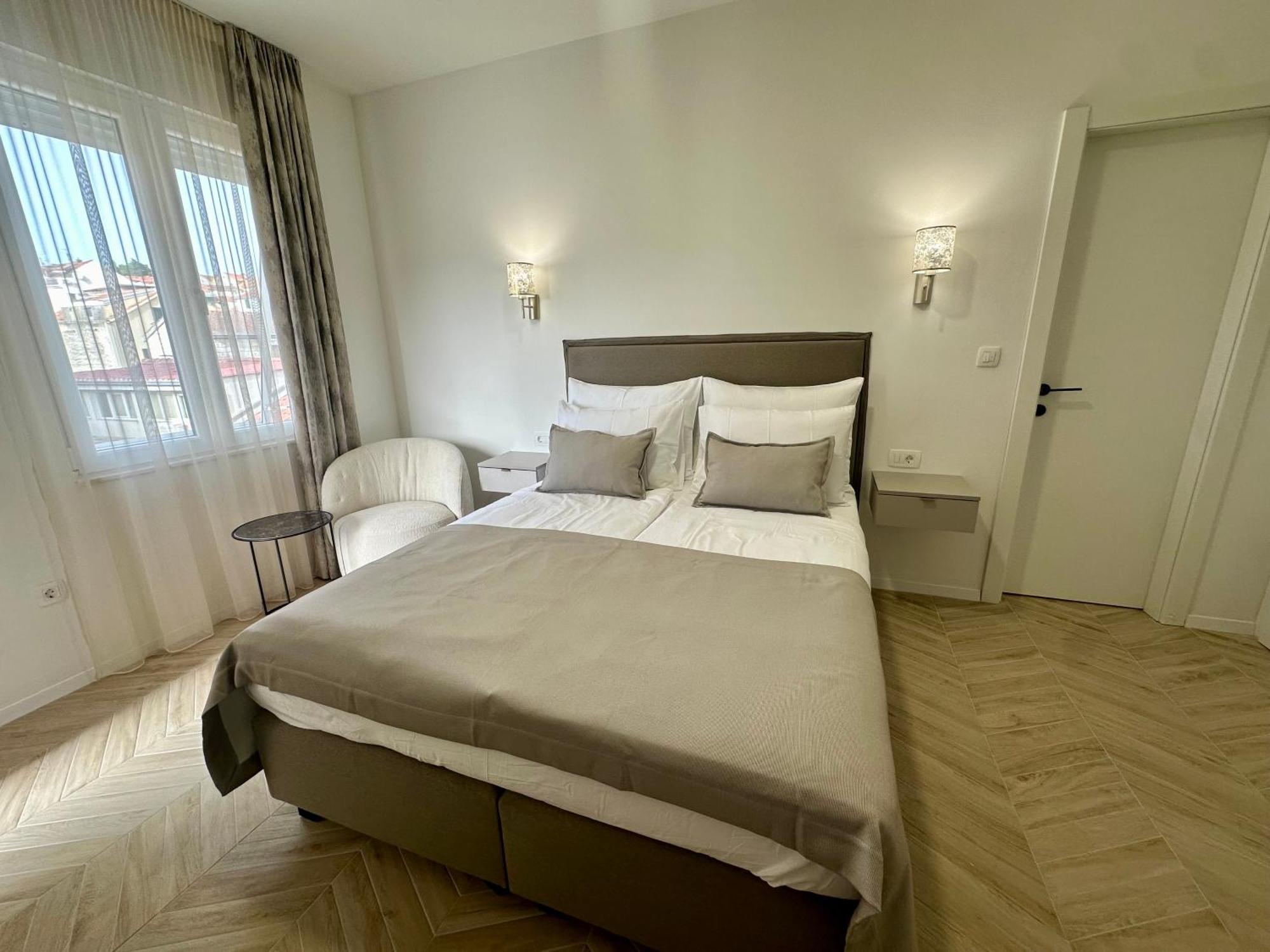 Mariani Luxury Rooms In Center Split Exterior foto