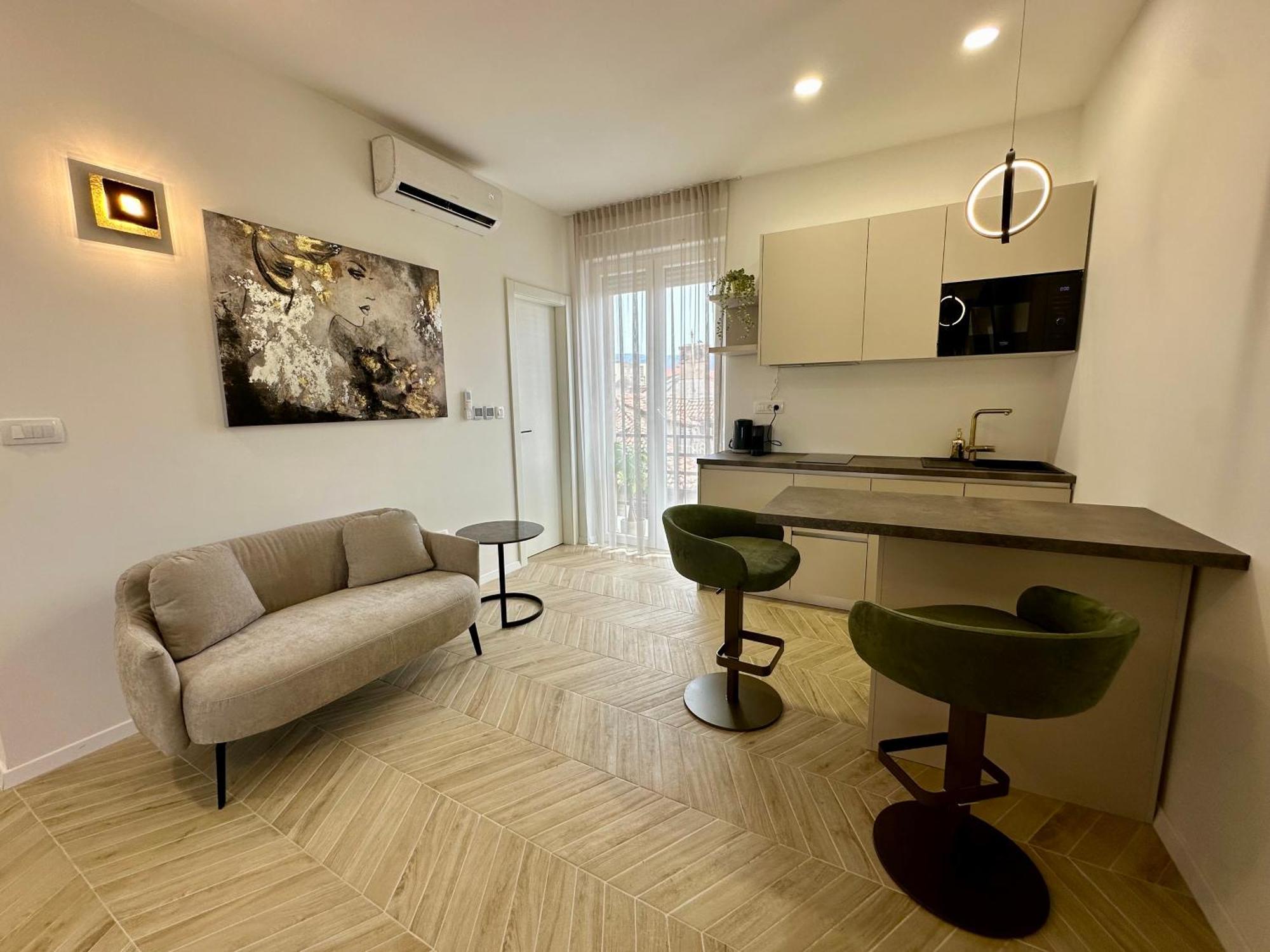 Mariani Luxury Rooms In Center Split Exterior foto