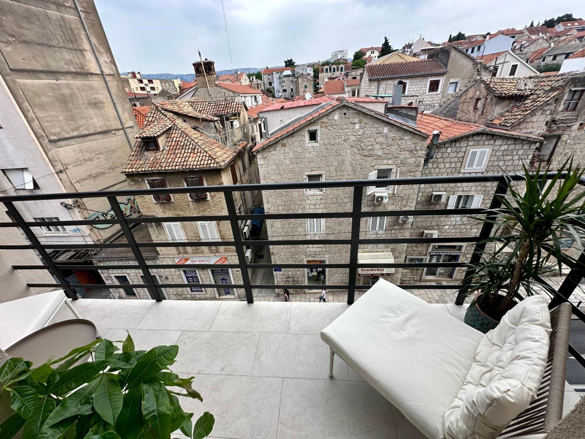 Mariani Luxury Rooms In Center Split Exterior foto