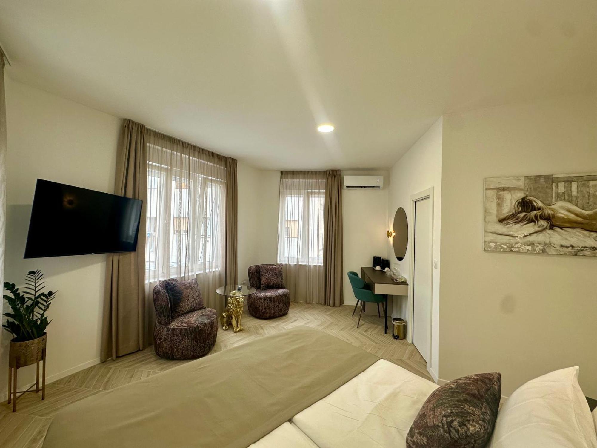 Mariani Luxury Rooms In Center Split Exterior foto