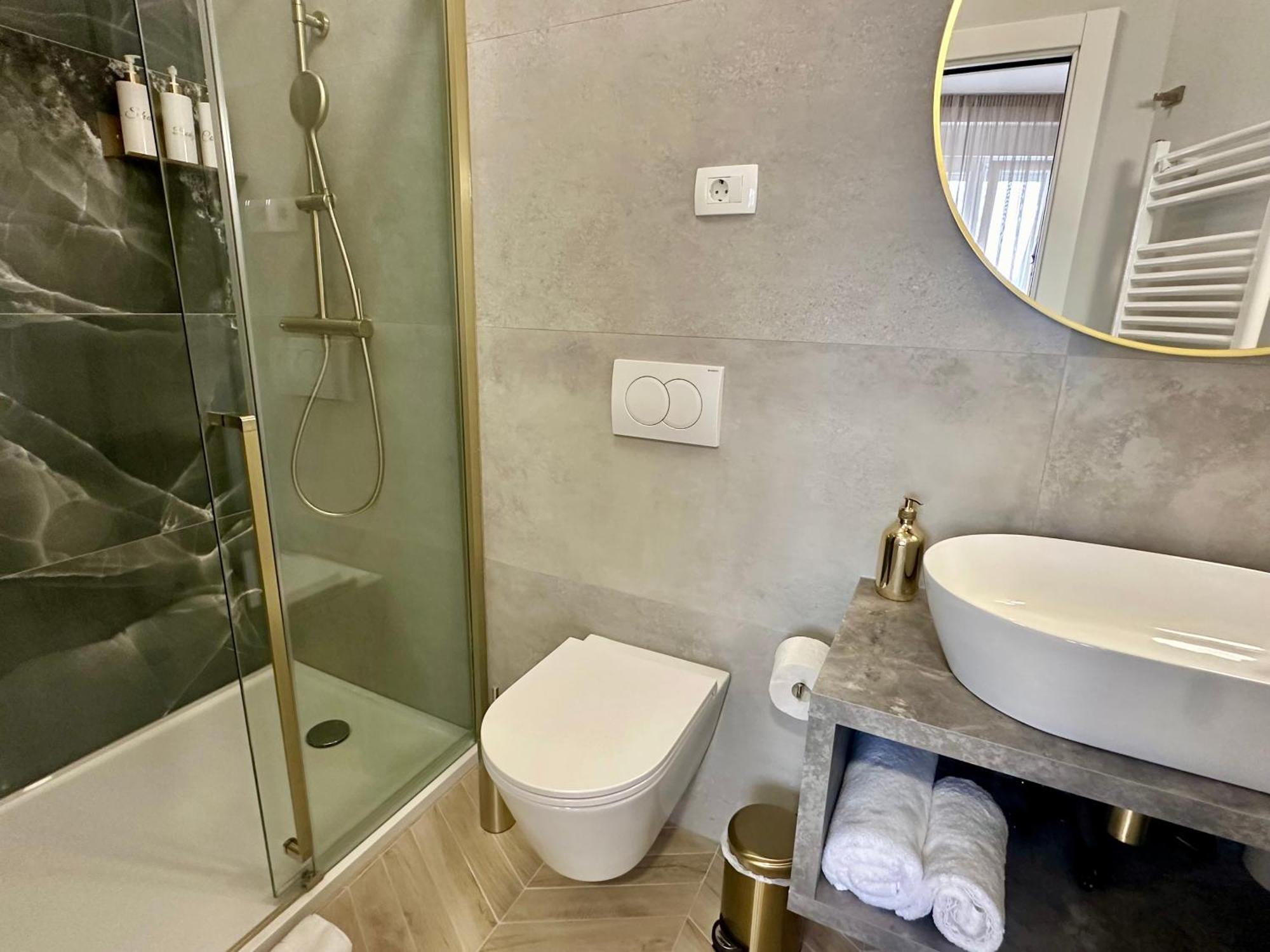 Mariani Luxury Rooms In Center Split Exterior foto